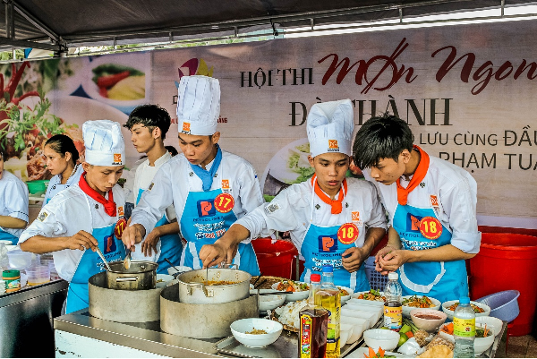 Ngày hội văn hóa ẩm thực Đà Nẵng có sự góp mặt của các siêu đầu bếp nổi tiếng