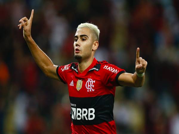 Chuyển nhượng 8/2: MU đồng ý bán Pereira cho CLB Flamengo