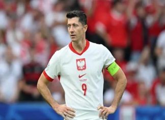 Hé lộ số áo Lewandowski tại Barca, Bayern và ĐT Ba Lan Hé lộ số áo Lewandowski tại Barca, Bayern và ĐT Ba Lan