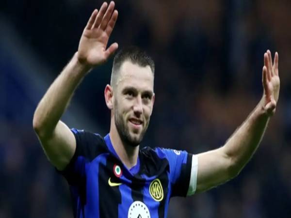 Tin chuyển nhượng: Inter sẵn sàng bán De Vrij với 1 điều kiện