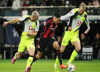 Bóng đá Đức: Dortmund hòa chật vật trước đối thủ Frankfurt