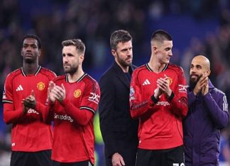 Tin MU: Giữ vững TOP 4 cơ hội để Carrick vững ghế nóng