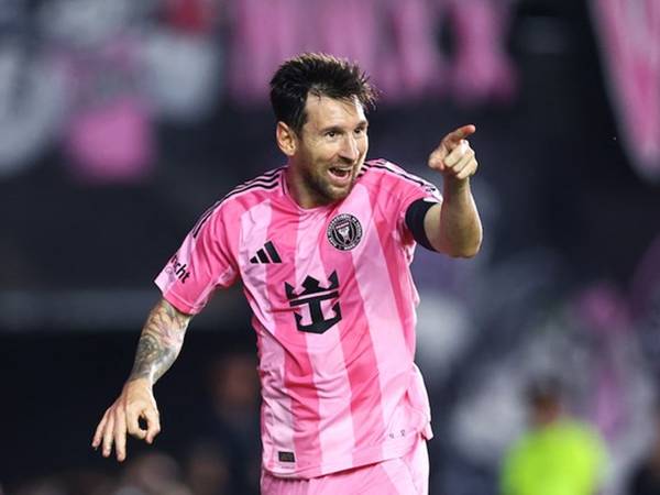 Messi đá vị trí nào?