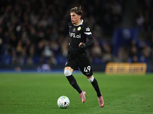 Man United biết cách vượt khó vụ Garnacho